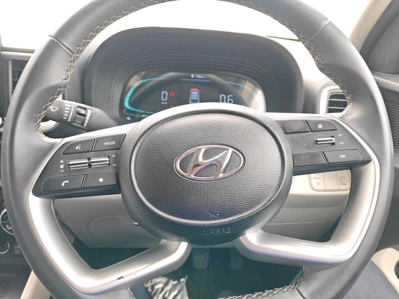 2023 Hyundai VENUE SX 1.2 PETROL, Petrol, Manual, 18,442 km, interior