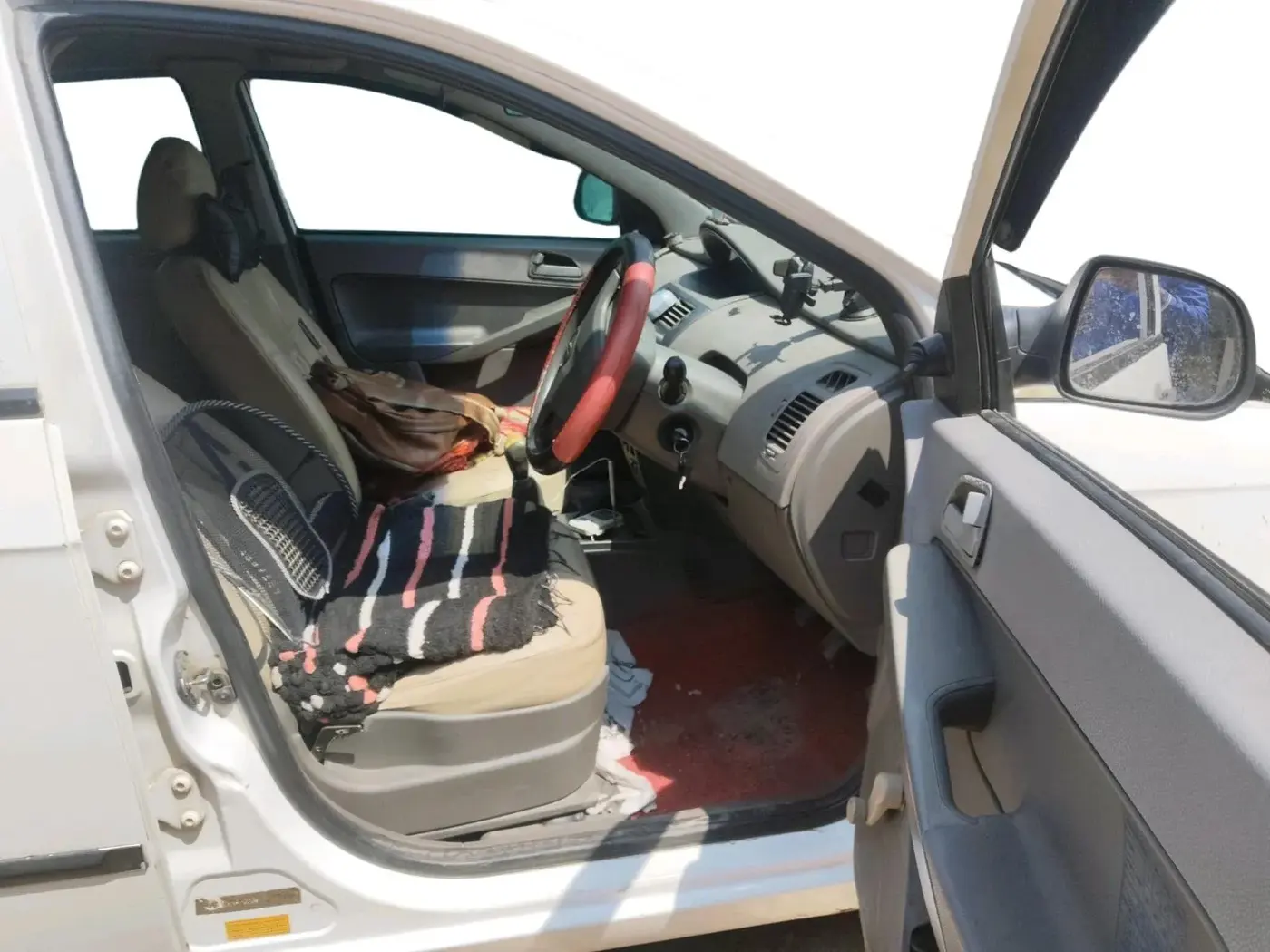 2010 Tata Indica Vista TERRA TDI, Diesel, Manual, 99,453 km, interior