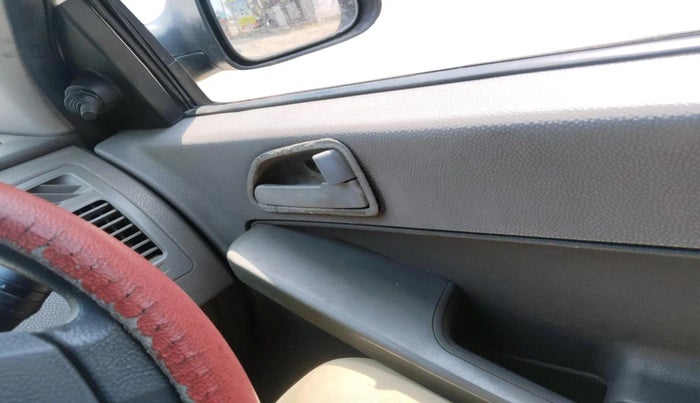 2010 Tata Indica Vista TERRA TDI, Diesel, Manual, 99,453 km, interior