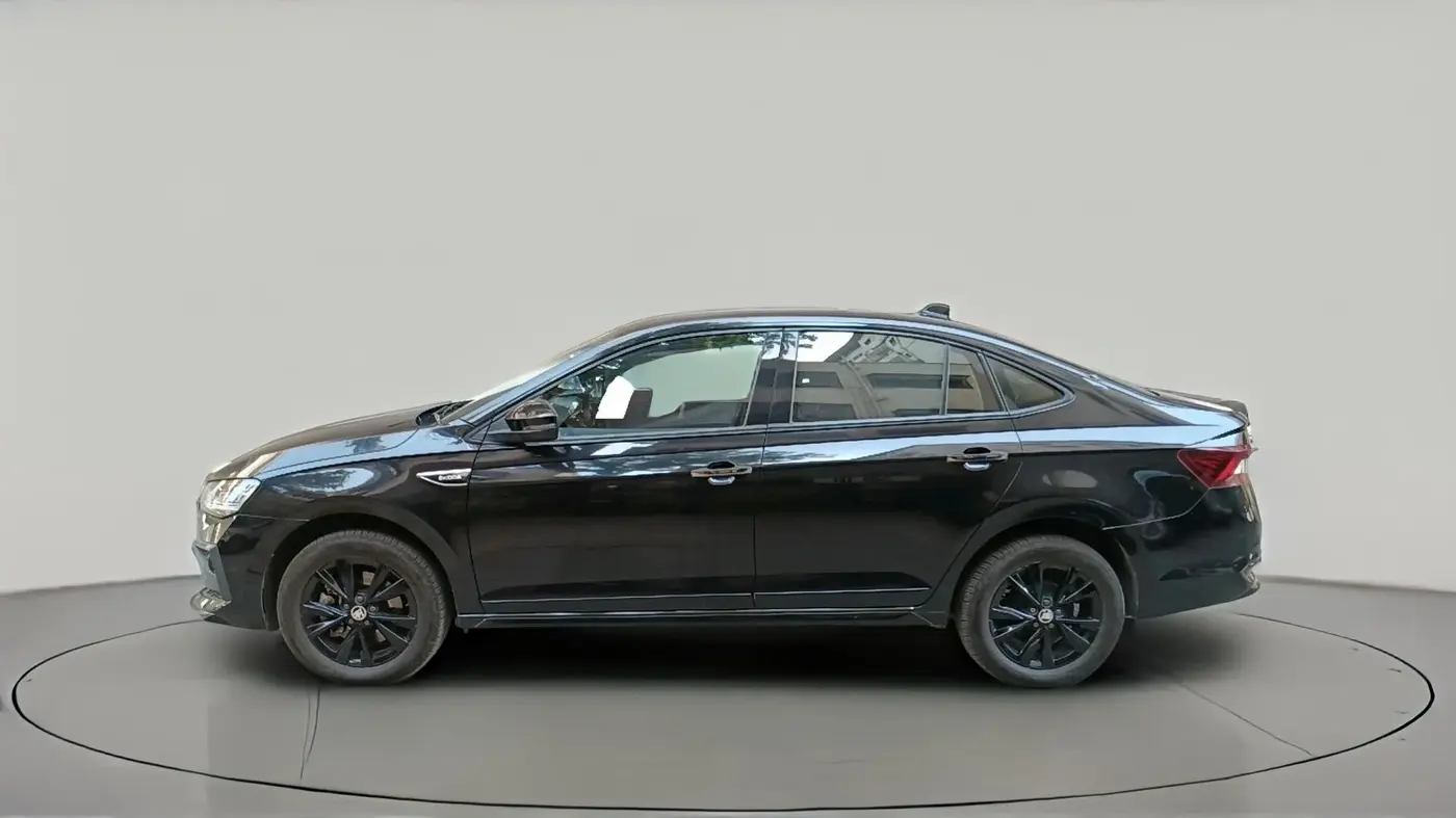 2025 Skoda SLAVIA AMBITION 1.5L TSI AT, Petrol, Automatic, 7,693 km, exterior