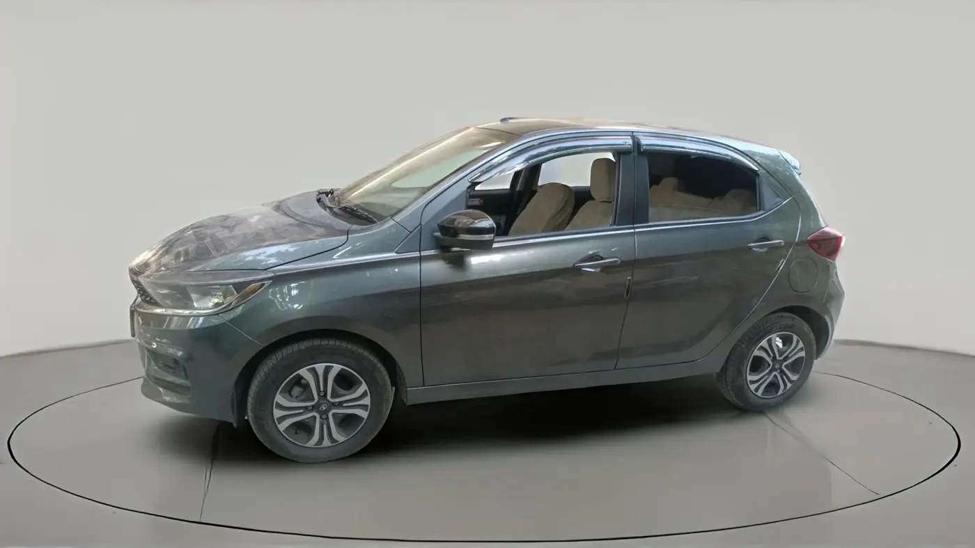 2024 Tata Tiago XTA PETROL, Petrol, Automatic, 6,954 km, exterior