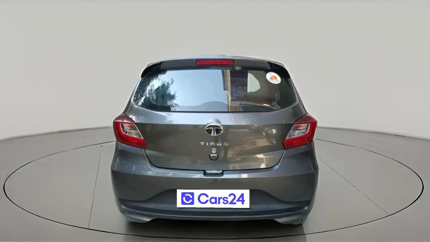2024 Tata Tiago XTA PETROL, Petrol, Automatic, 6,954 km, exterior