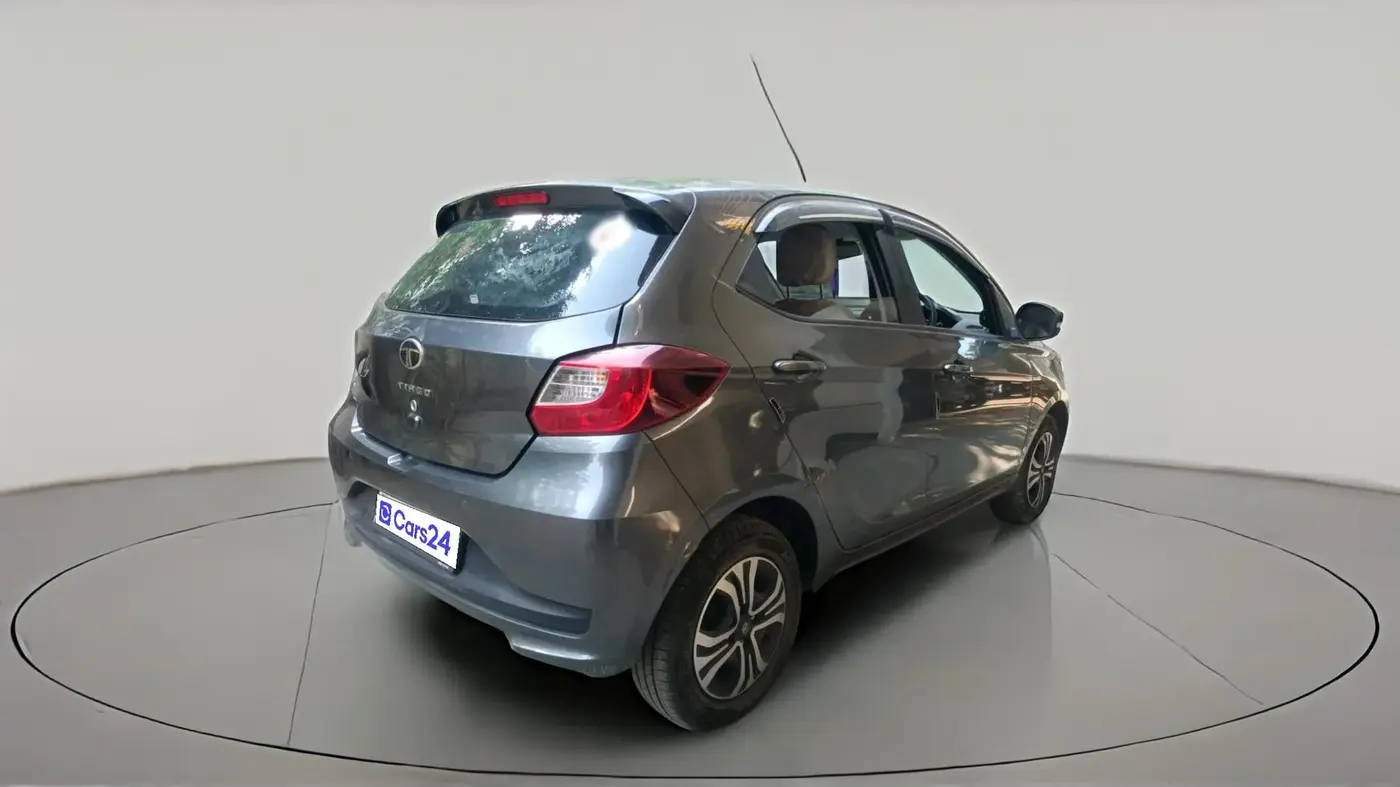 2024 Tata Tiago XTA PETROL, Petrol, Automatic, 6,954 km, exterior