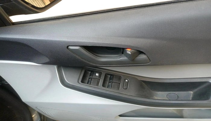 2024 Tata Tiago XTA PETROL, Petrol, Automatic, 6,954 km, interior