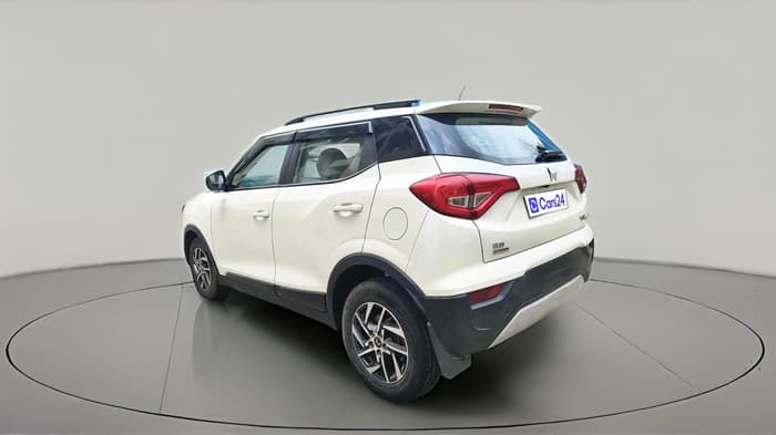 2023 Mahindra XUV300 W8 (O) 1.5 DIESEL AMT, Diesel, Automatic, 46,312 km, exterior