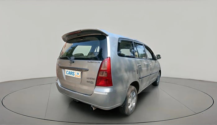 2008 Toyota Innova G4 2.5 8 STR, Diesel, Manual, 4,27,559 km, exterior