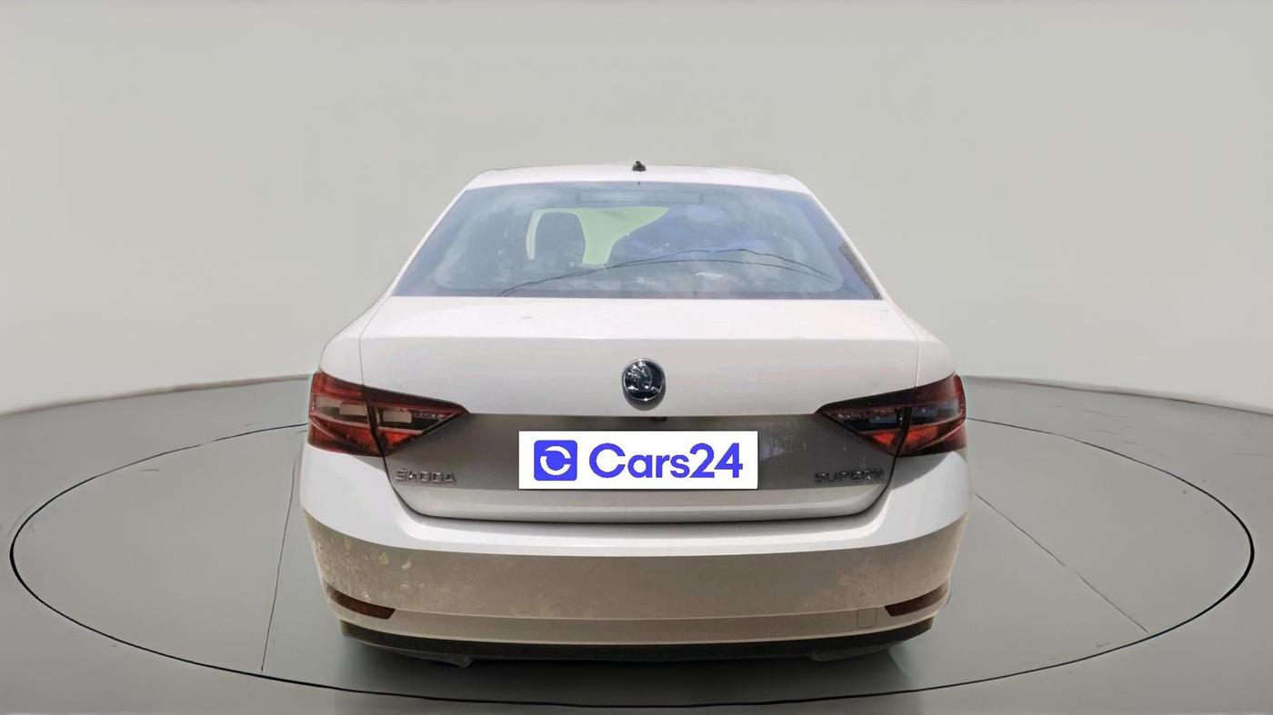 2019 Skoda Superb L&K 1.8 TSI AT, Petrol, Automatic, 53,725 km, exterior
