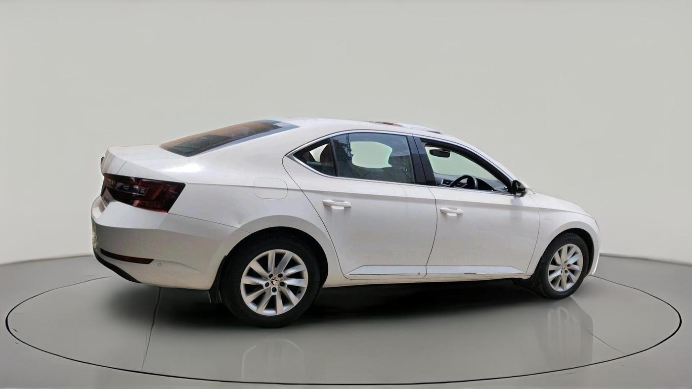 2019 Skoda Superb L&K 1.8 TSI AT, Petrol, Automatic, 53,725 km, exterior
