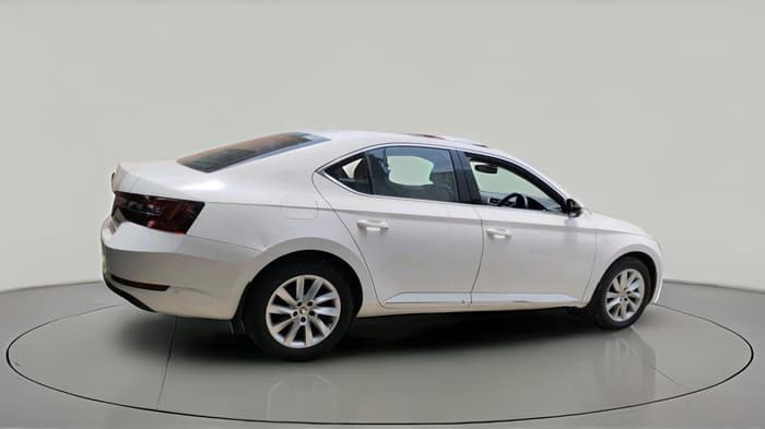 2019 Skoda Superb L&K 1.8 TSI AT, Petrol, Automatic, 53,725 km, exterior