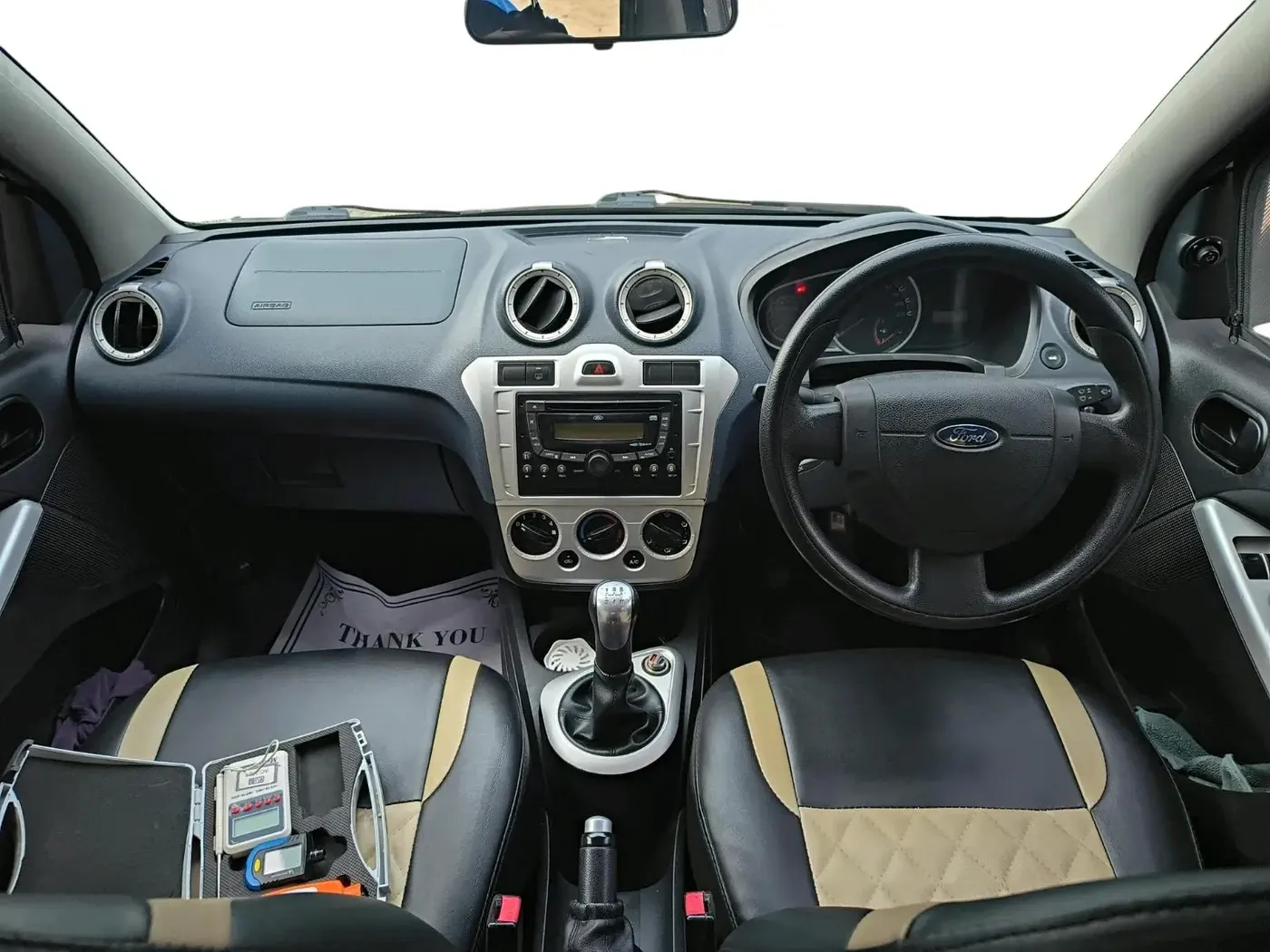 2013 Ford Figo TITANIUM 1.2 PETROL, Petrol, Manual, 95,331 km, interior