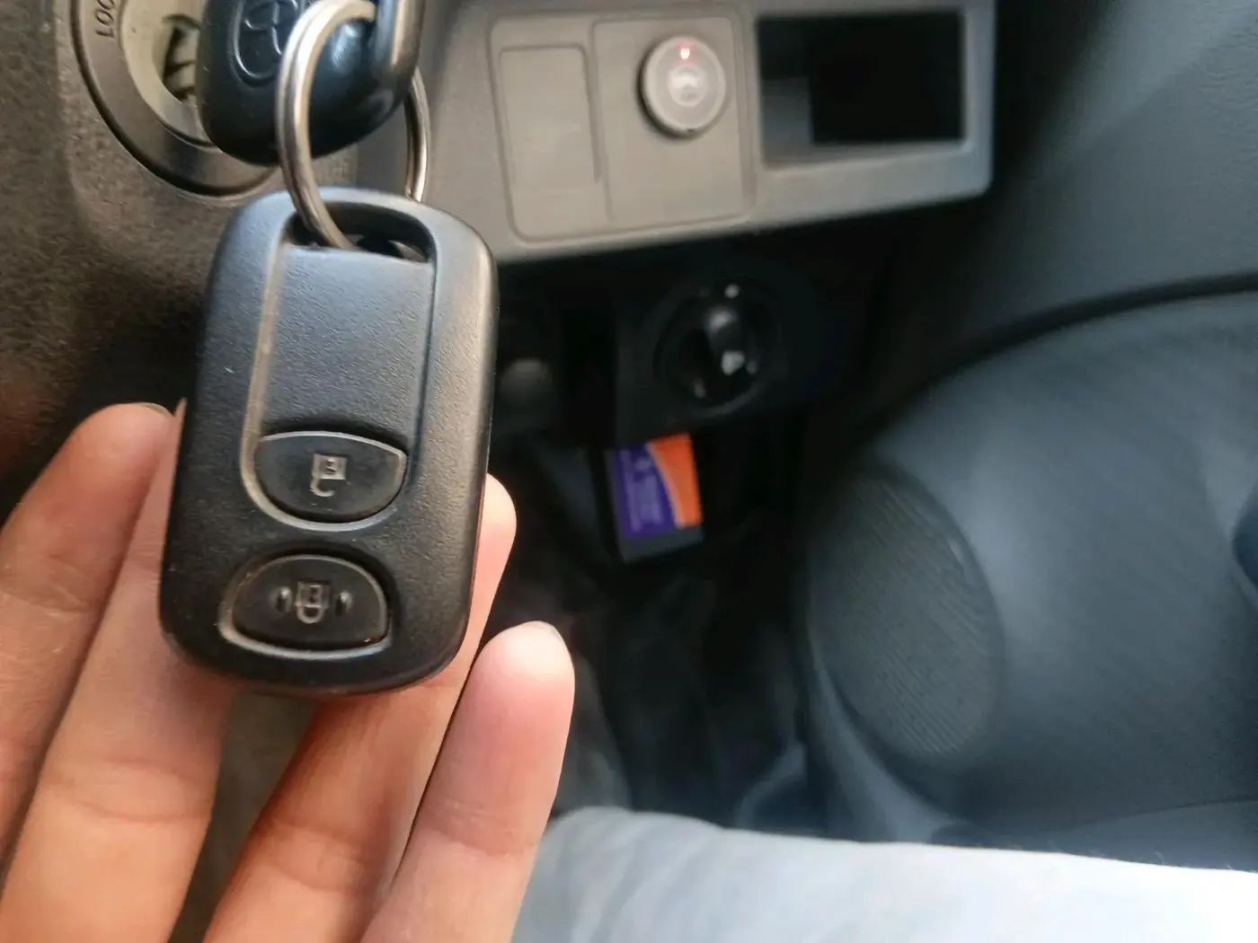 2013 Toyota Etios Liva G, CNG, Manual, 1,49,712 km, interior