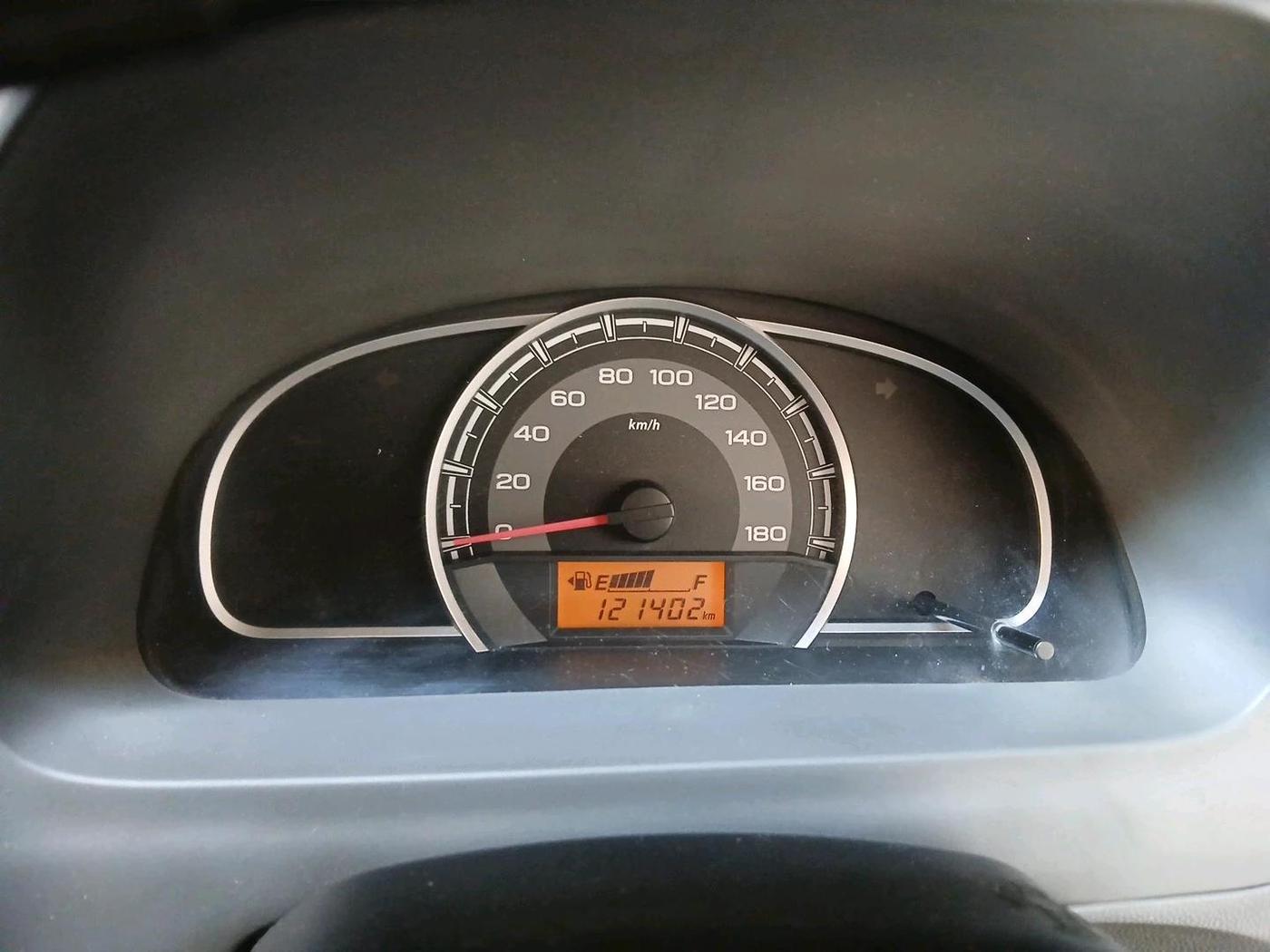 2013 Maruti Alto 800 LXI, Petrol, Manual, 1,21,402 km, interior