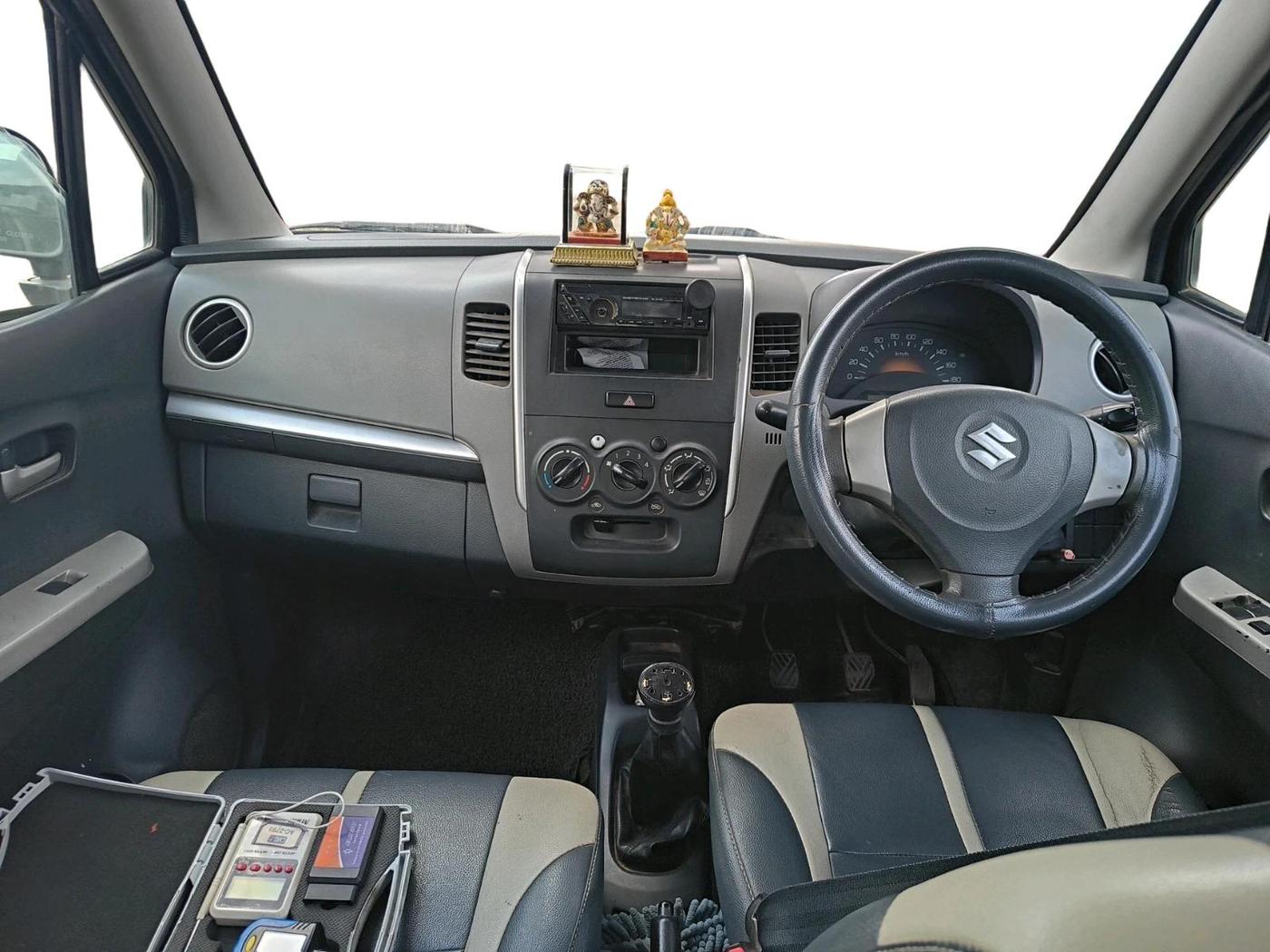 2011 Maruti Wagon R 1.0 LXI, Petrol, Manual, 71,074 km, interior