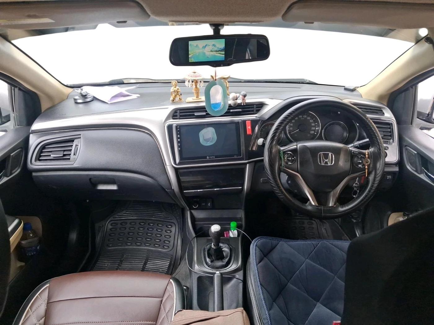 2014 Honda City 1.5L I-DTEC V, Diesel, Manual, 1,19,063 km, interior