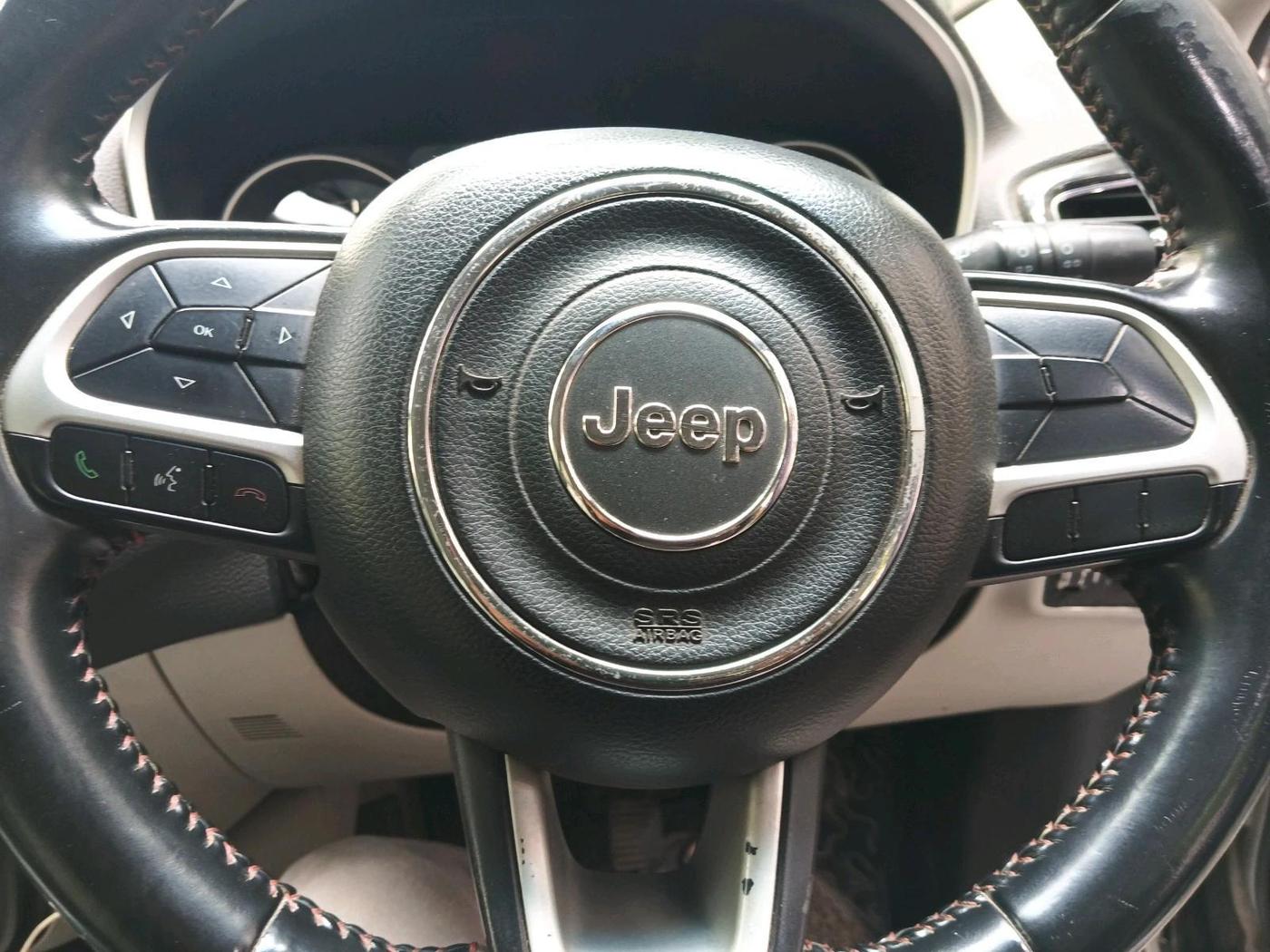 2017 Jeep Compass LIMITED 2.0 DIESEL, Diesel, Manual, 1,33,877 km, interior