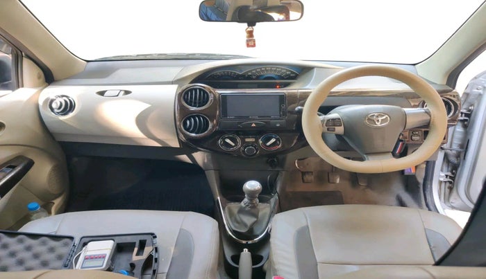 2015 Toyota Etios VX-D, Diesel, Manual, 76,357 km, interior