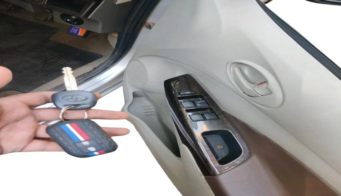 2015 Toyota Etios VX-D, Diesel, Manual, 76,357 km, interior