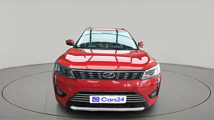 2021 Mahindra XUV300 W8 (O) 1.5 DIESEL, Diesel, Manual, 1,87,000 km, exterior