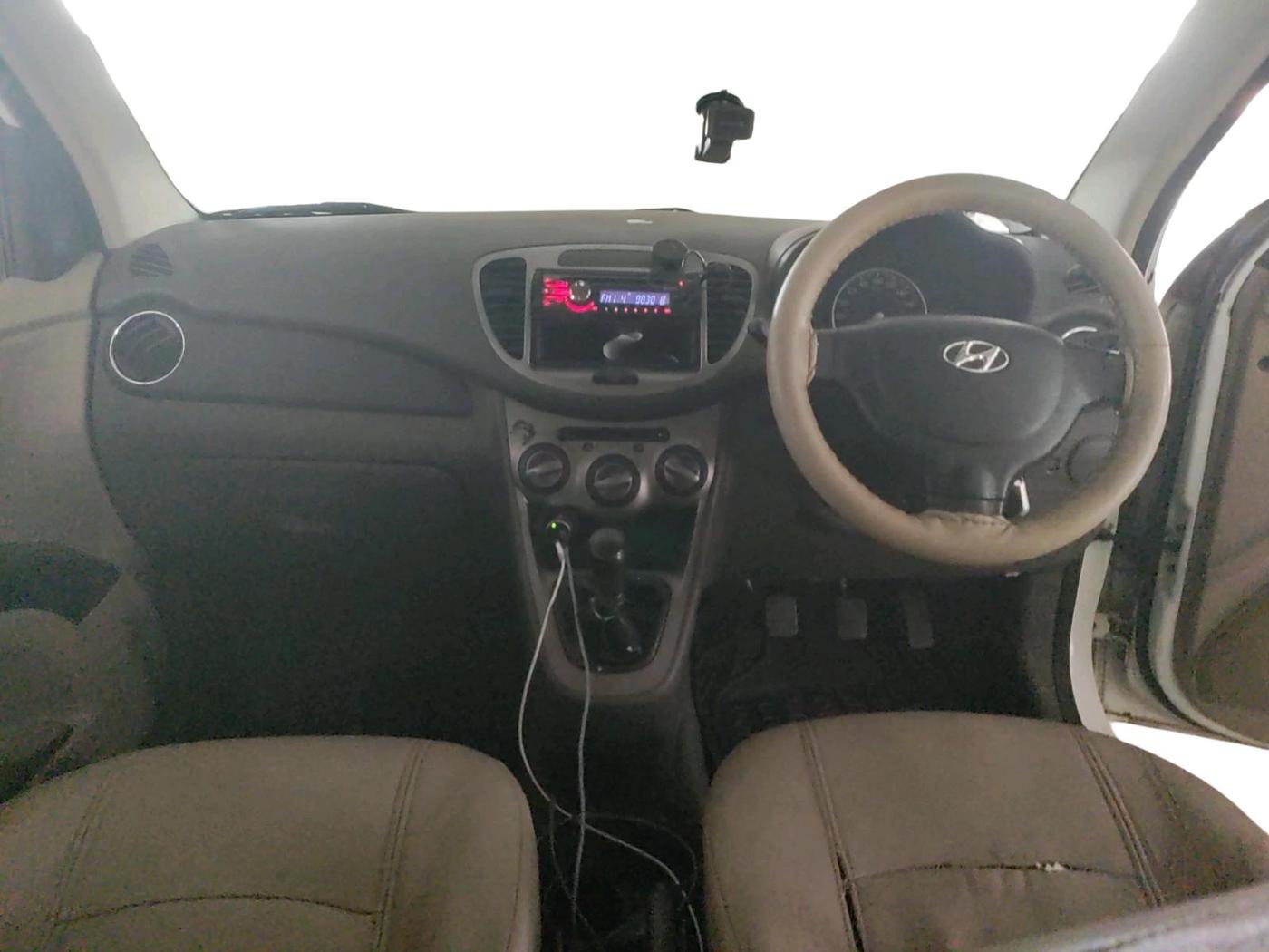 2011 Hyundai i10 MAGNA 1.2, Petrol, Manual, 76,722 km, interior