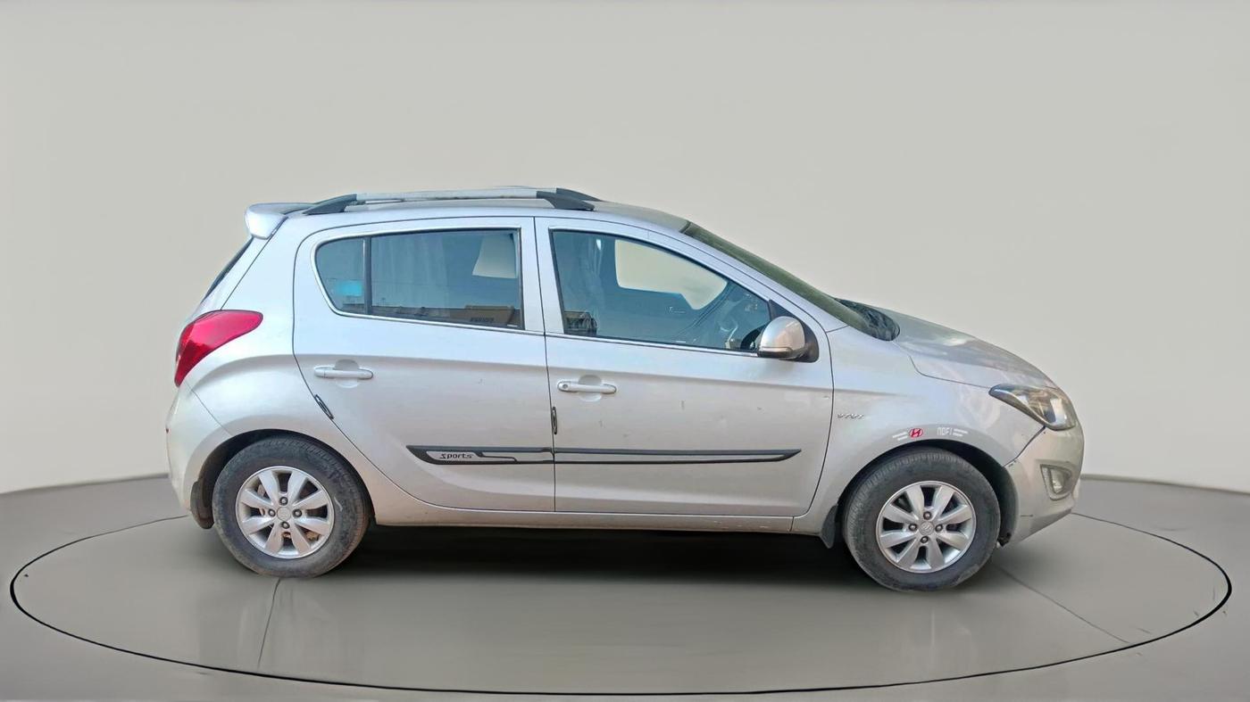 2013 Hyundai i20 SPORTZ 1.2, Petrol, Manual, 85,475 km, exterior