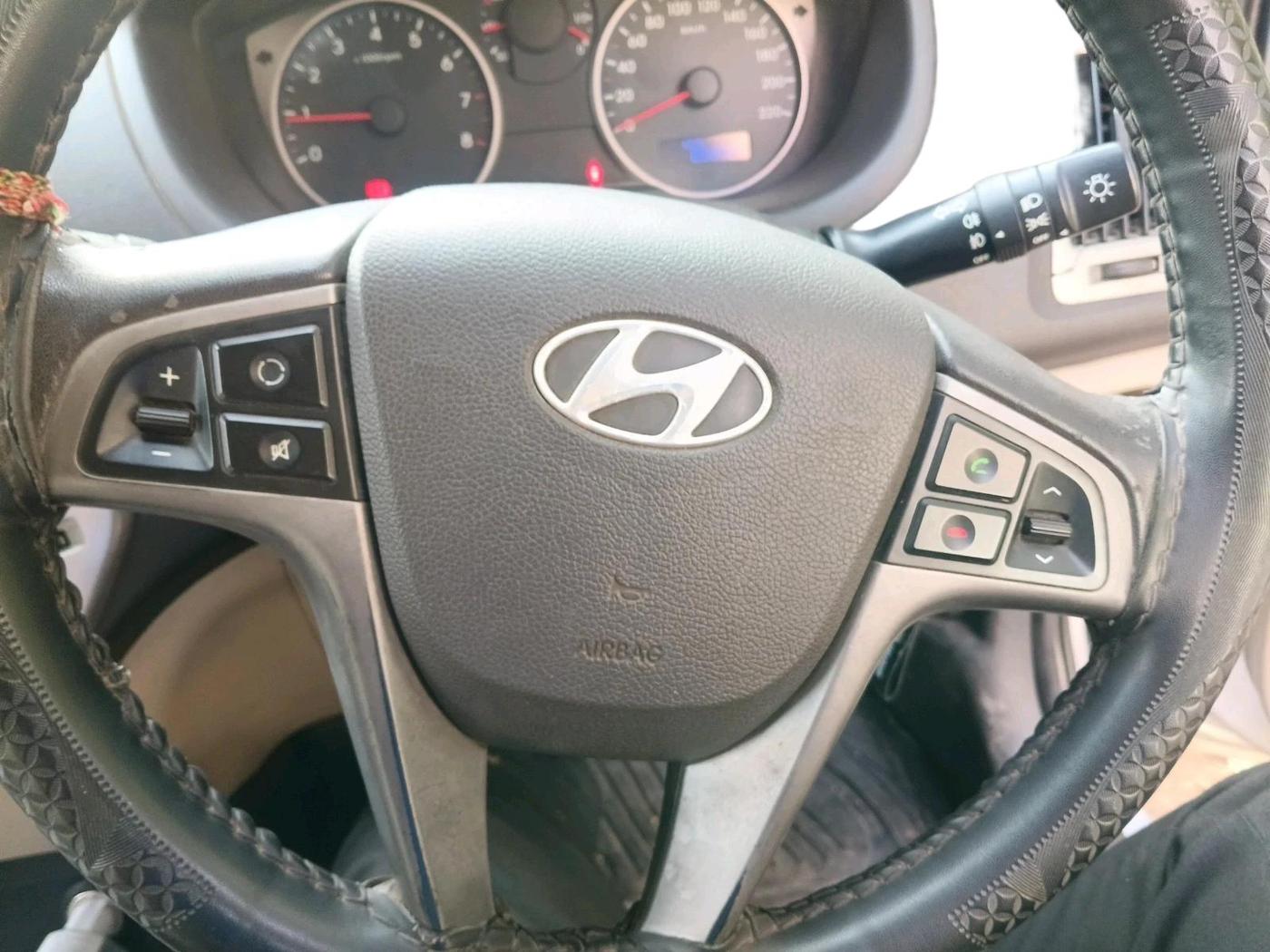 2013 Hyundai i20 SPORTZ 1.2, Petrol, Manual, 85,475 km, interior