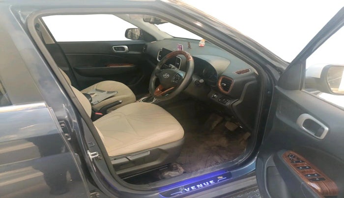 2020 Hyundai VENUE SX PLUS 1.0 TURBO DCT, Petrol, Automatic, 41,009 km, interior