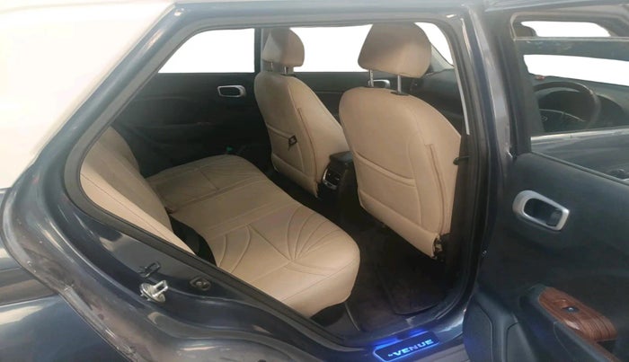 2020 Hyundai VENUE SX PLUS 1.0 TURBO DCT, Petrol, Automatic, 41,009 km, interior