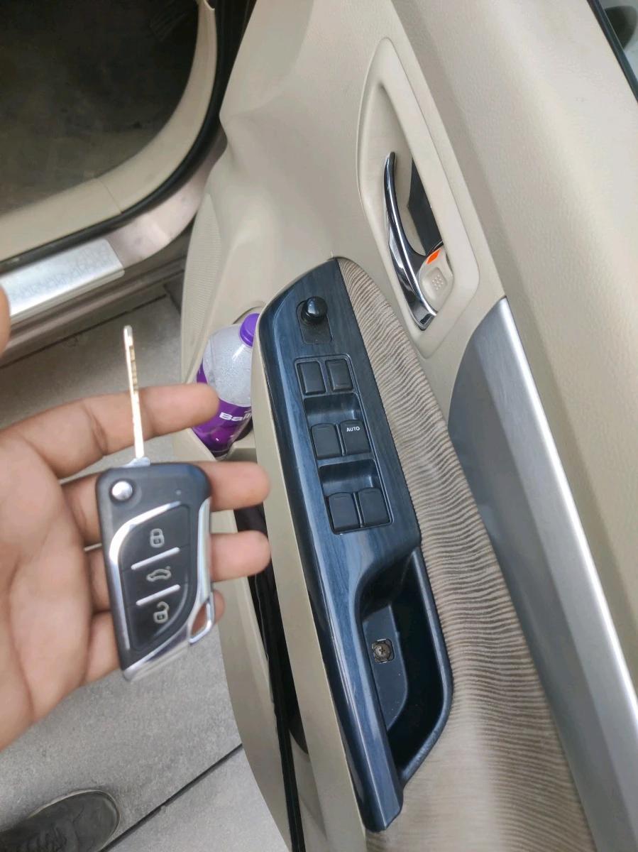 2013 Maruti Ertiga VXI, Petrol, Manual, 1,39,796 km, interior