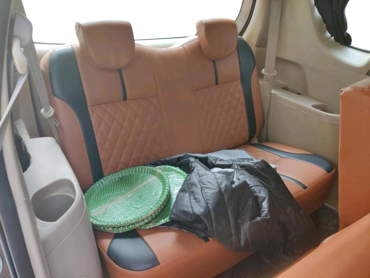 2013 Maruti Ertiga VXI, Petrol, Manual, 1,39,796 km, interior