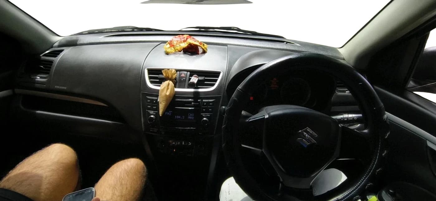 2015 Maruti Swift ZXI, Petrol, Manual, 1,25,916 km, interior
