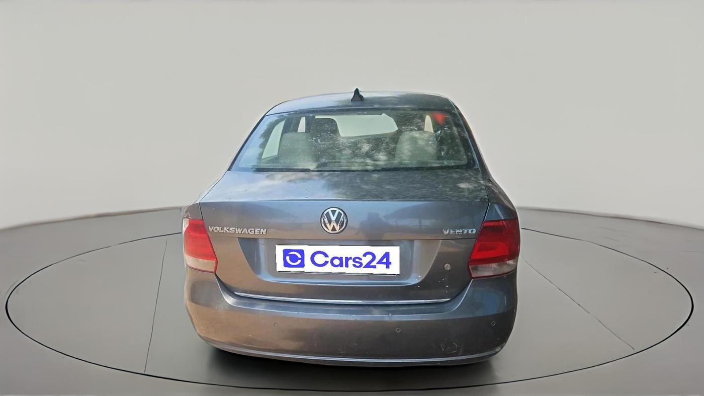 2014 Volkswagen Vento HIGHLINE 1.6 MPI, Petrol, Manual, 19,50,000 km, exterior