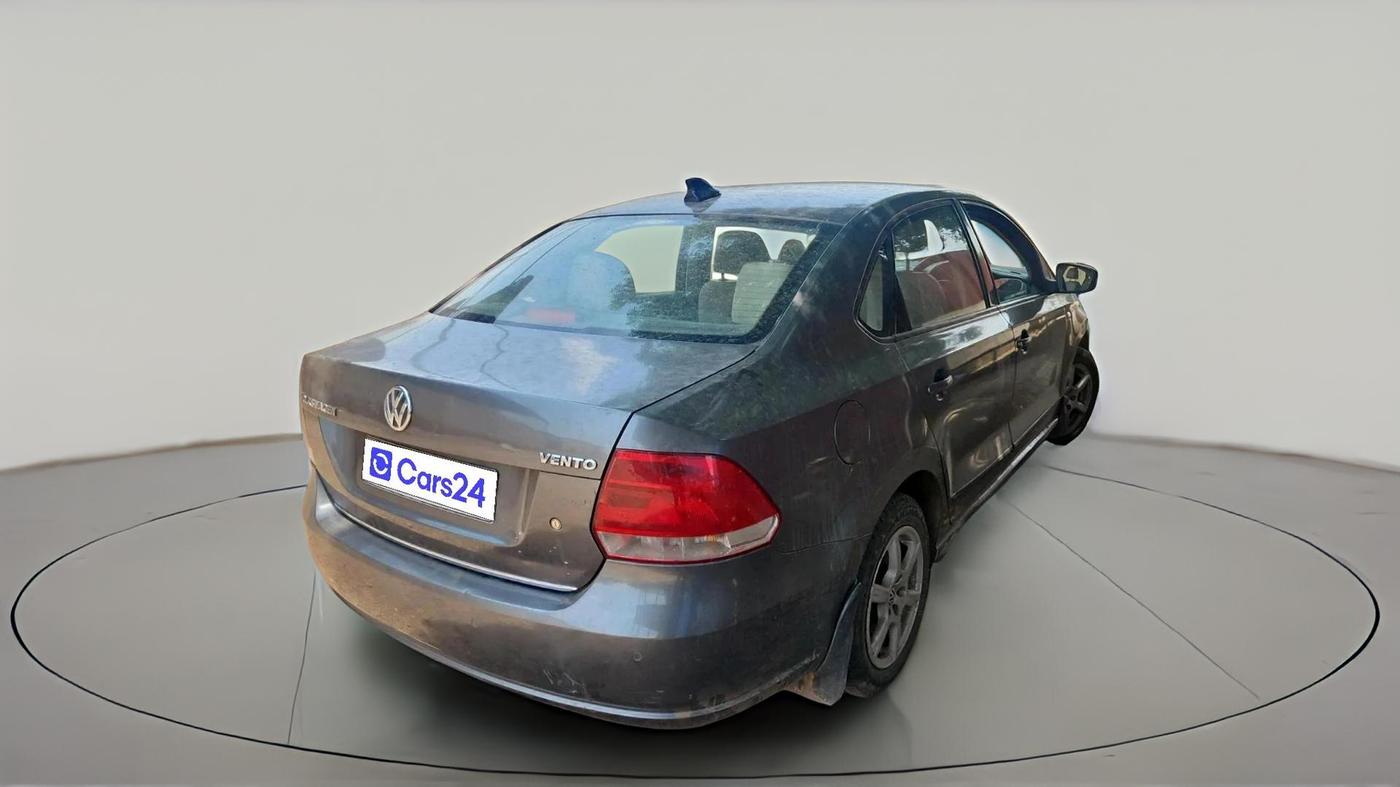 2014 Volkswagen Vento HIGHLINE 1.6 MPI, Petrol, Manual, 19,50,000 km, exterior