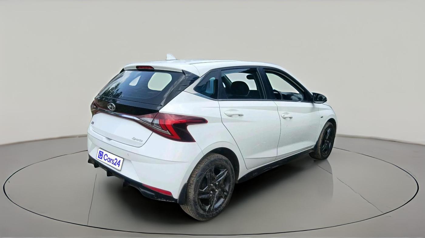 2022 Hyundai NEW I20 SPORTZ 1.2 AT, Petrol, Automatic, 29,454 km, exterior