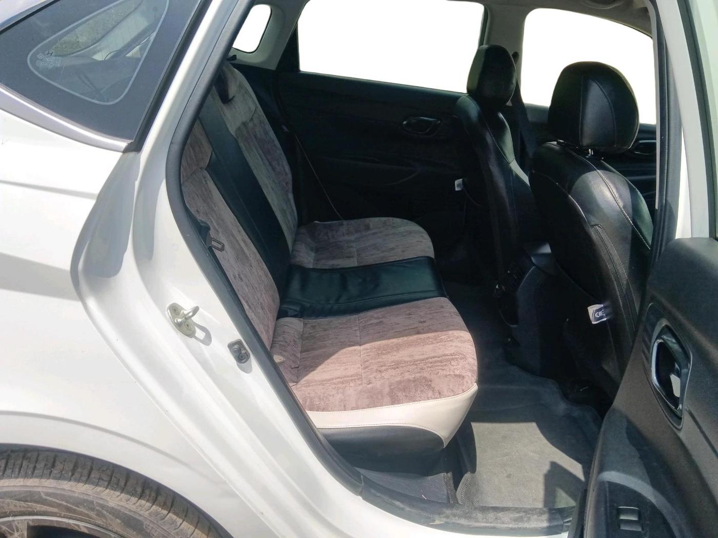 2022 Hyundai NEW I20 SPORTZ 1.2 AT, Petrol, Automatic, 29,454 km, interior
