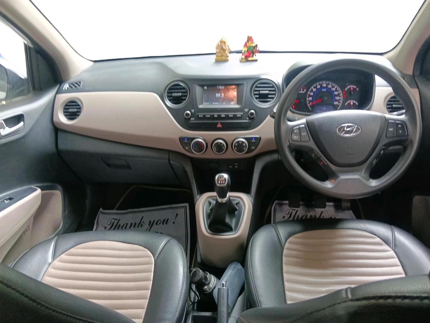 2017 Hyundai Grand i10 SPORTZ 1.2 KAPPA VTVT, Petrol, Manual, 74,741 km, interior