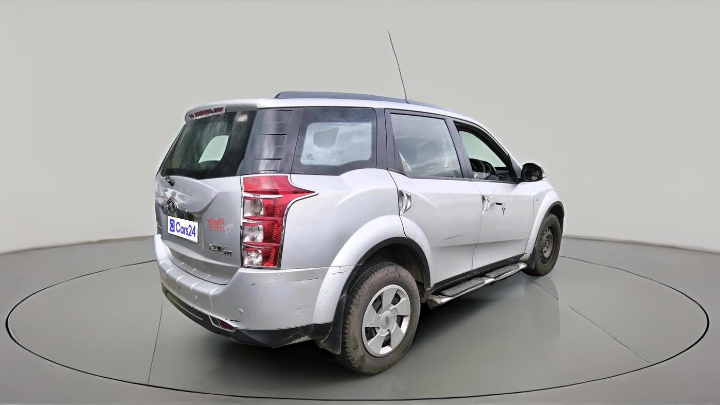 2012 Mahindra XUV500 W6, Diesel, Manual, 2,22,371 km, exterior