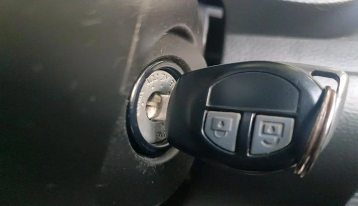 2015 Maruti Swift VXI, Petrol, Manual, 28,888 km, interior