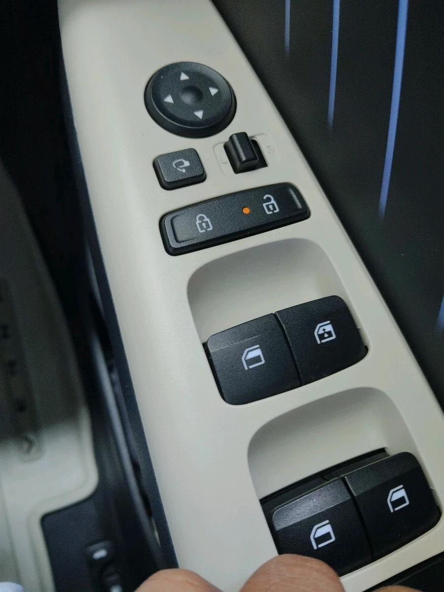 2024 Hyundai Verna  SX (O) 1.5 VTVT IVT, Petrol, Automatic, 3,629 km, interior