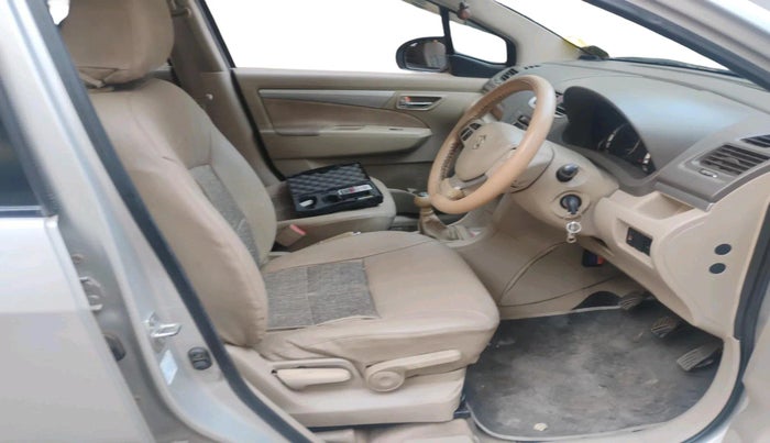 2013 Maruti Ertiga ZXI, Petrol, Manual, 76,450 km, interior