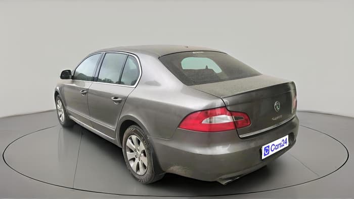 2012 Skoda Superb ELEGANCE 1.8 TSI AT, Petrol, Automatic, 1,08,099 km, exterior