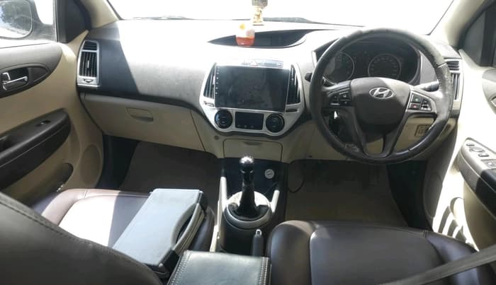 2013 Hyundai i20 SPORTZ 1.2, CNG, Manual, 97,642 km, interior