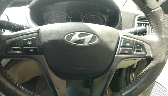 2013 Hyundai i20 SPORTZ 1.2, CNG, Manual, 97,642 km, interior