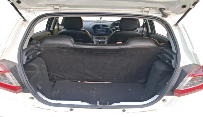 2022 Tata Tiago XT PETROL, Petrol, Manual, 9,895 km, exterior