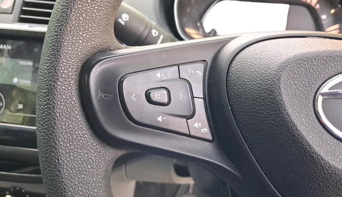 2022 Tata Tiago XT PETROL, Petrol, Manual, 9,895 km, interior