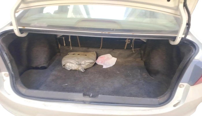 2016 Honda City 1.5L I-VTEC V MT, Petrol, Manual, 1,37,790 km, exterior