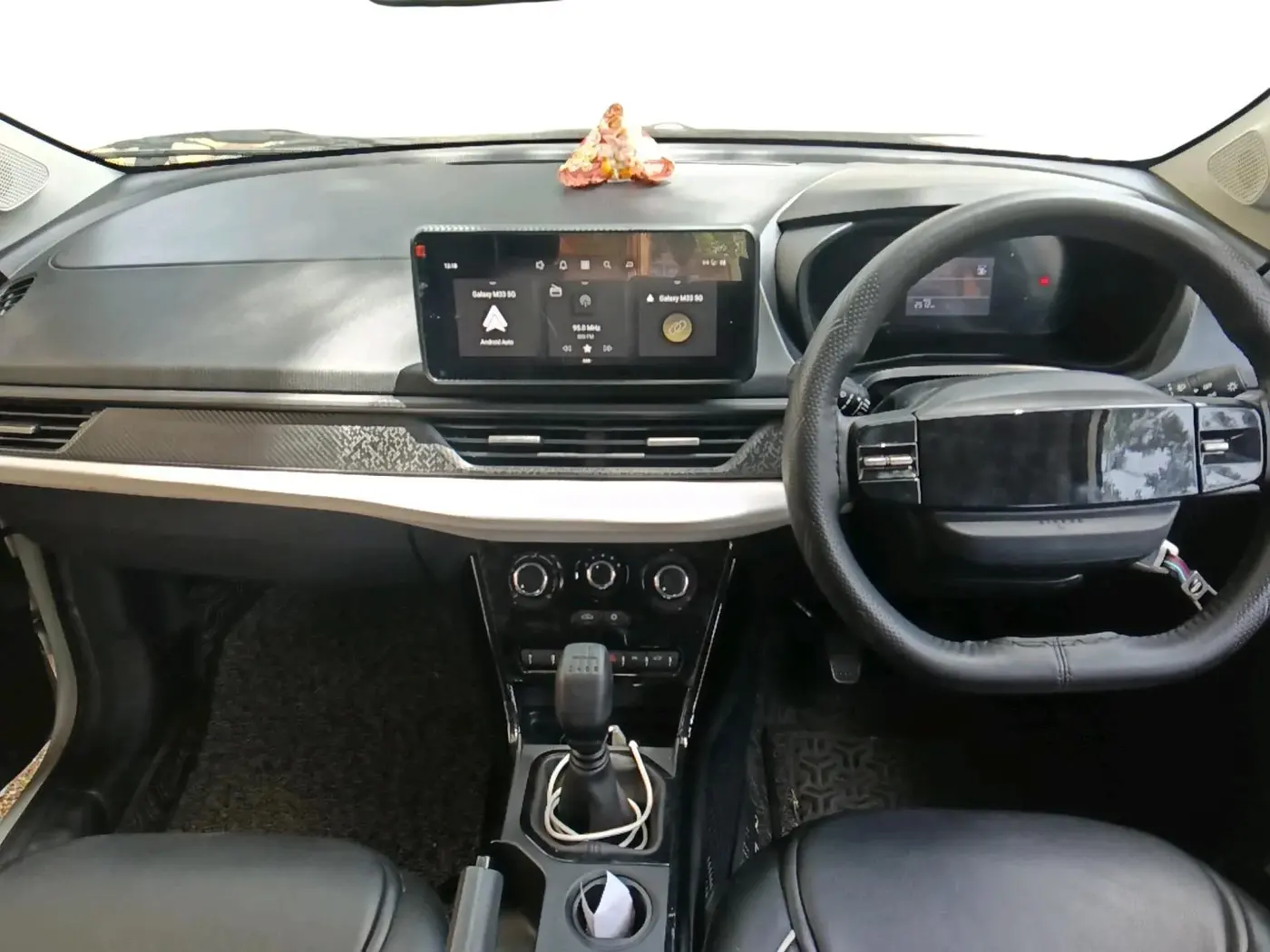 2025 Tata NEXON Pure Plus 1.2 iCNG 6MT, CNG, Manual, 2,512 km, interior