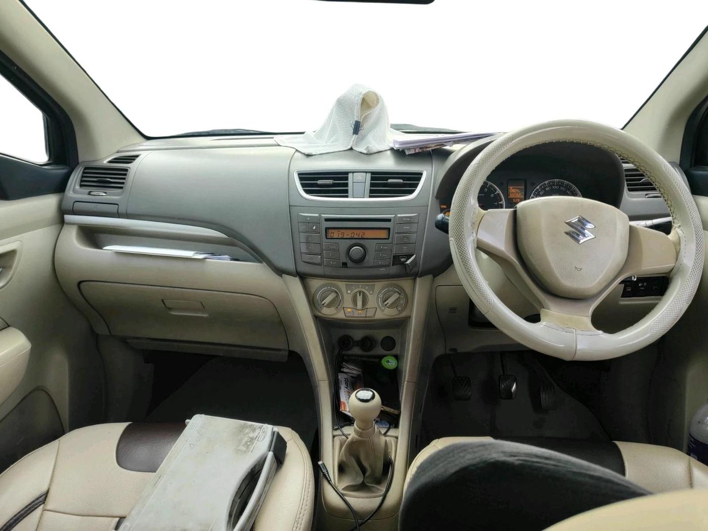 2014 Maruti Ertiga VXI CNG, CNG, Manual, 3,00,352 km, interior