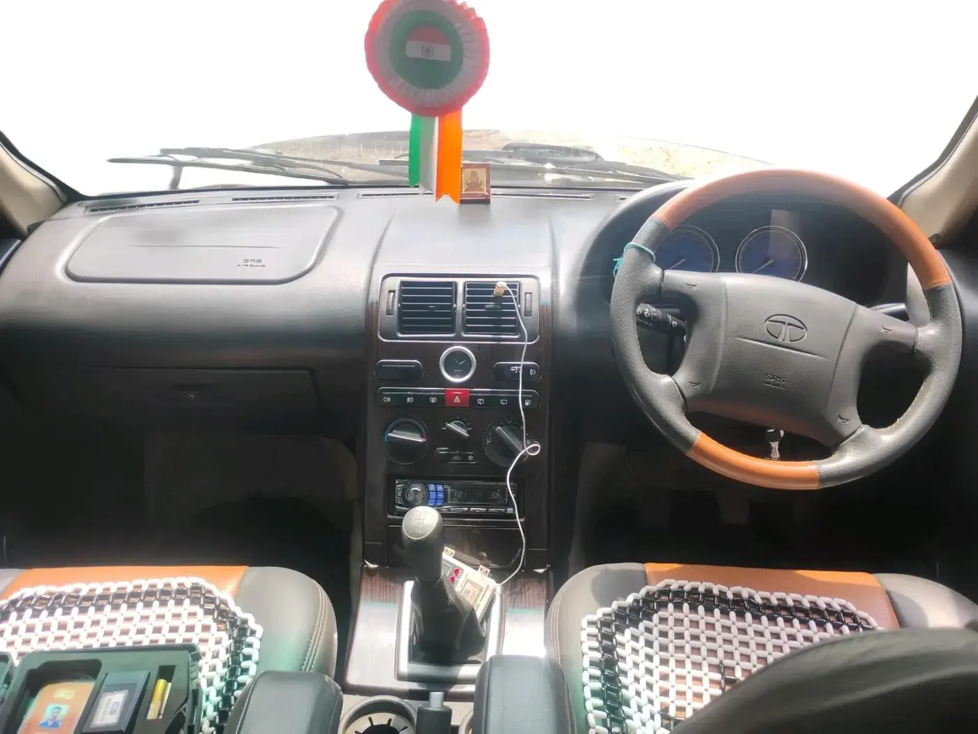 2011 Tata Safari 4X2 VX DICOR, Diesel, Manual, 86,258 km, interior