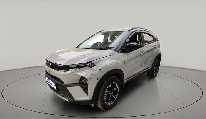 2025 Tata NEXON CREATIVE AMT 1.5 DIESEL, Diesel, Automatic, 5,160 km, exterior