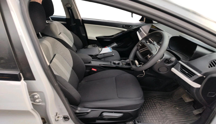 2025 Tata NEXON CREATIVE AMT 1.5 DIESEL, Diesel, Automatic, 5,160 km, interior